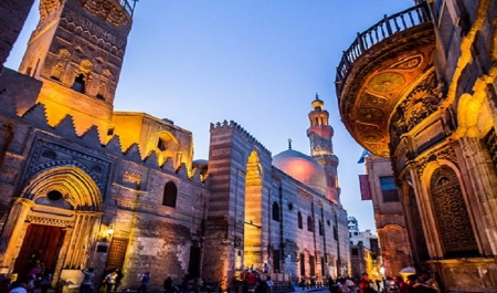 El Moez street Islamic tour in Cairo