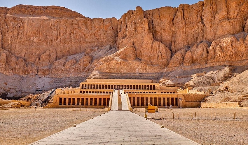 Hatshepsut Temple, Luxor day tour from Hurghada