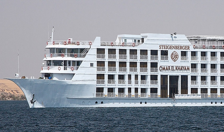 Steigenberger Omar El Khayam, LAke Nasser Egypt cruises