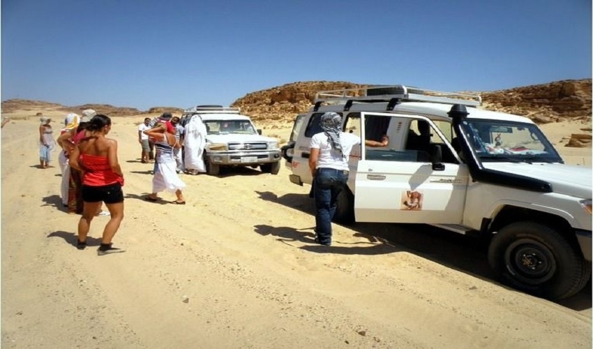 Colored Canyon Safari from Sharm Marina 