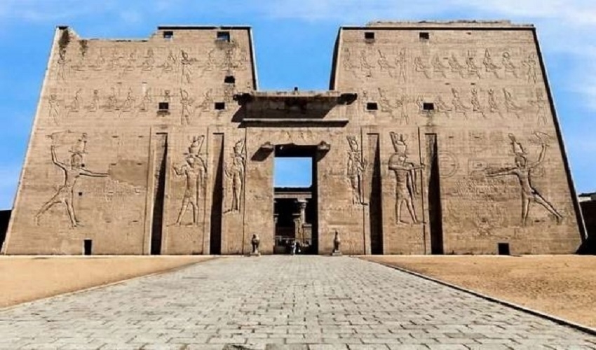 Edfu tour from Marsa Alam