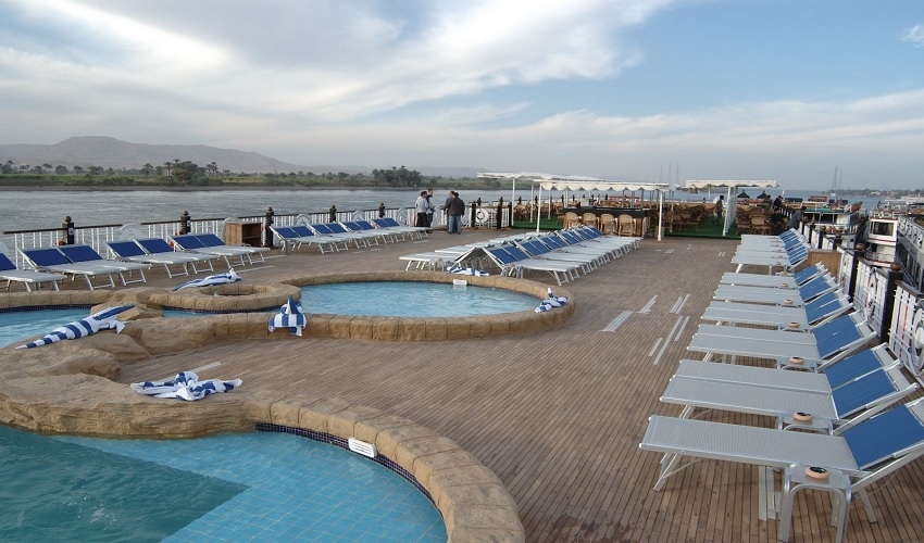 omar el khayam lake Naser cruise, Christmas tour