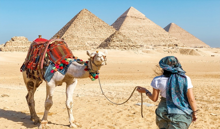 Pyramids of Giza, Cairo and Luxor tour from Hurghada