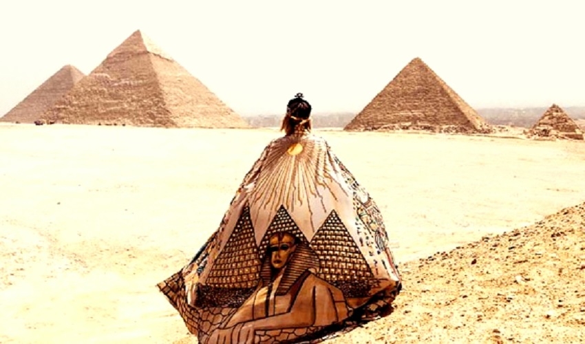 Pyramids of Giza, Cairo Easter holiday