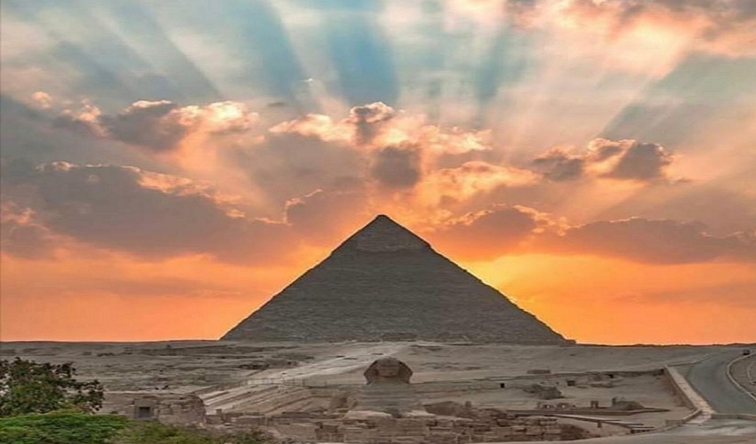 Pyramids of Giza